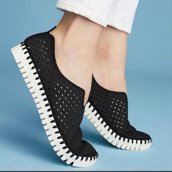 Ilse Jacobsen Shoes - Ilse Jacobsen Black Tulip Slip-On Women's Shoes